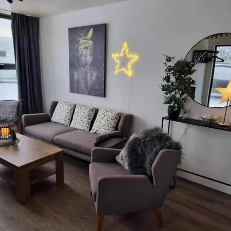 Sommaroy Aurora * Tromsø